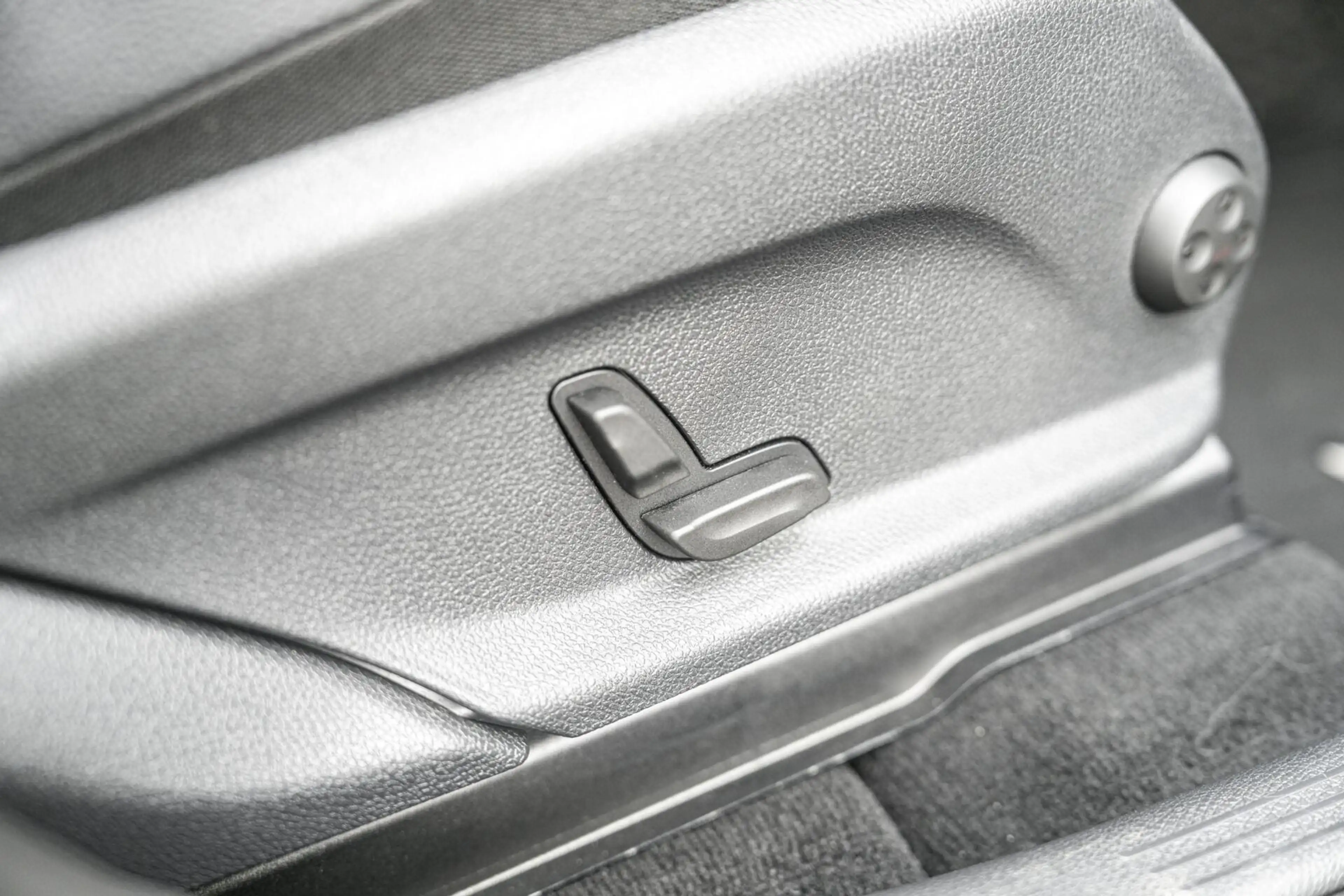 Mercedes-Benz GLC 250 Coupé 4MATIC AMG |Pano|ACC|Camera|LED — photo 44