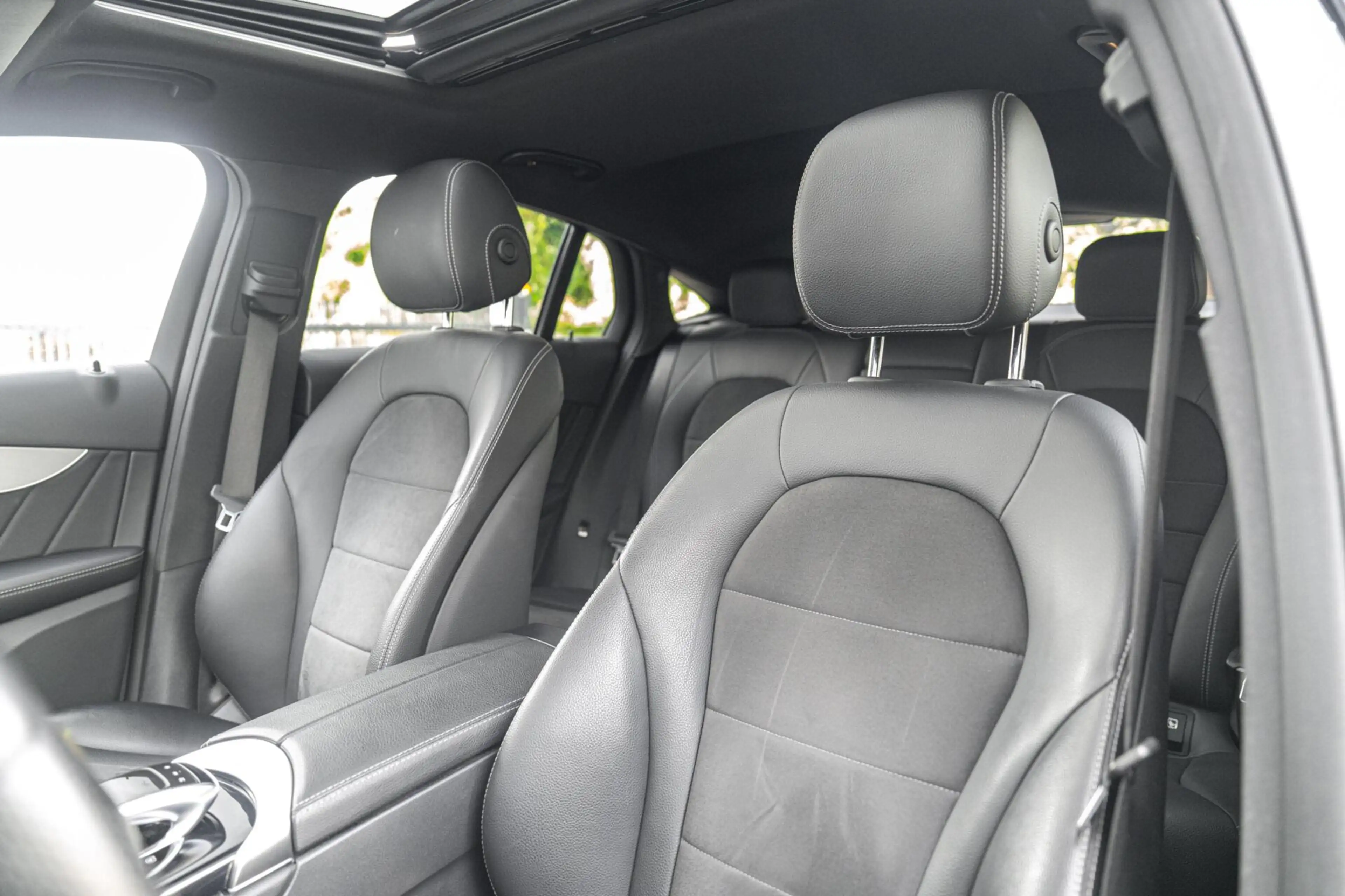 Mercedes-Benz GLC 250 Coupé 4MATIC AMG |Pano|ACC|Camera|LED — photo 31
