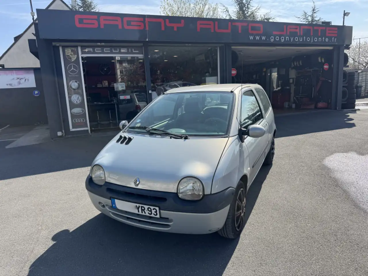 Renault Twingo 1.2 60CH AUTHENTIQUE 1ER MAIN