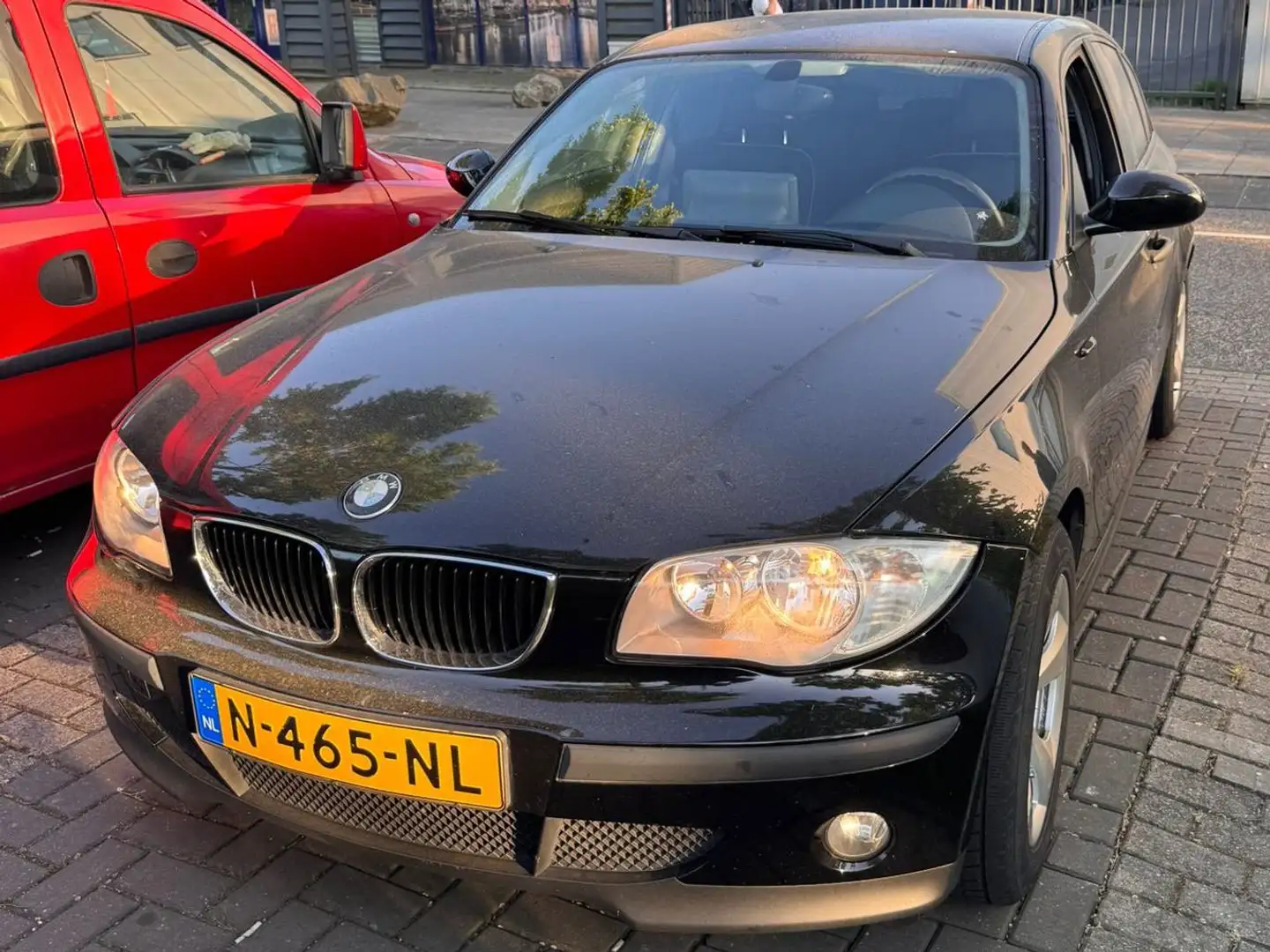 BMW 116 116i Executive Zwart - 1