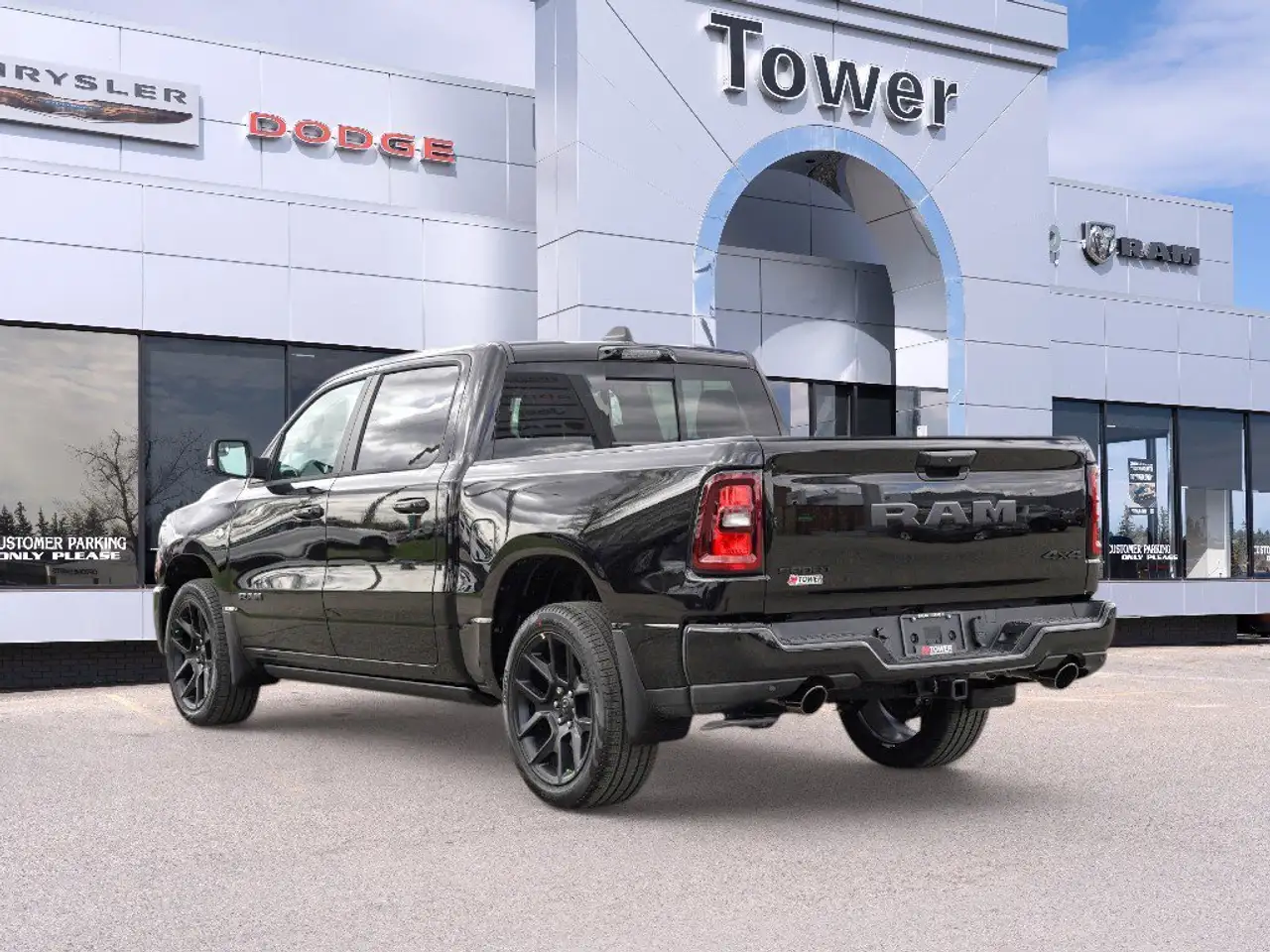 RAM 1500 снимка RAM 1500
