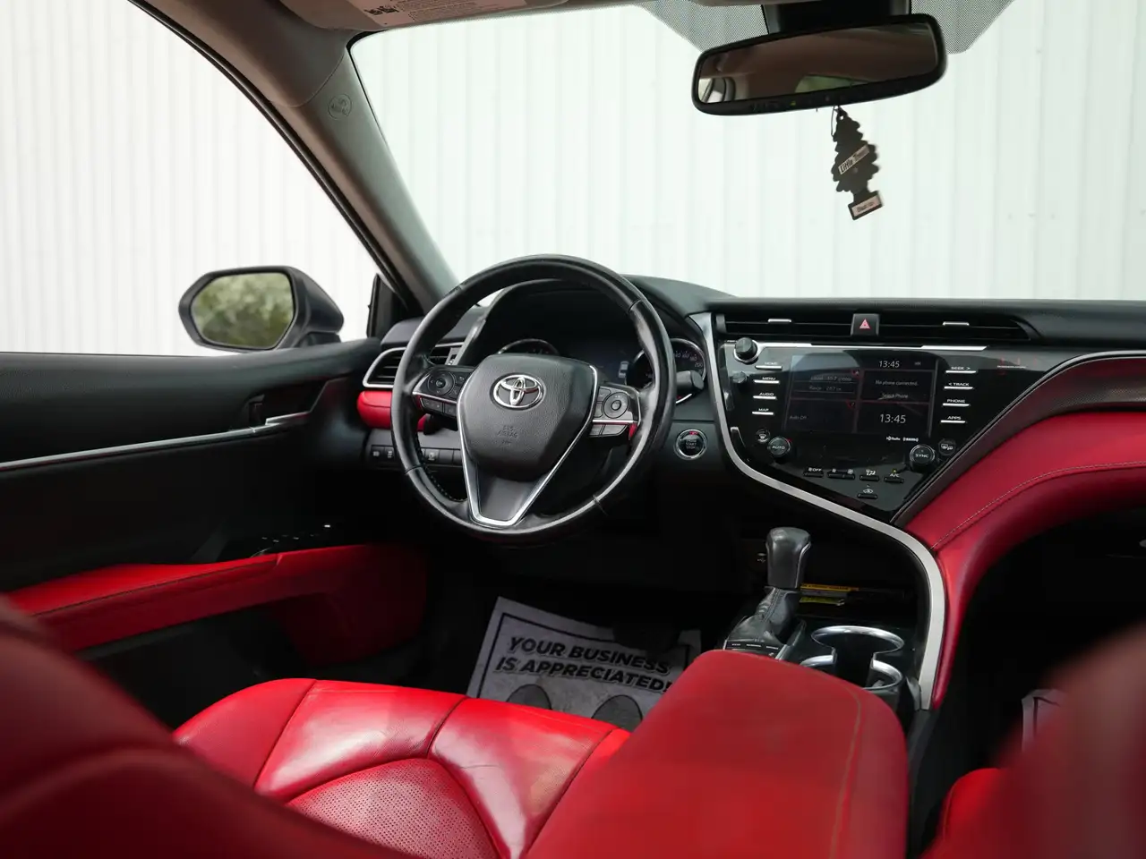 Toyota Camry снимка Toyota Camry