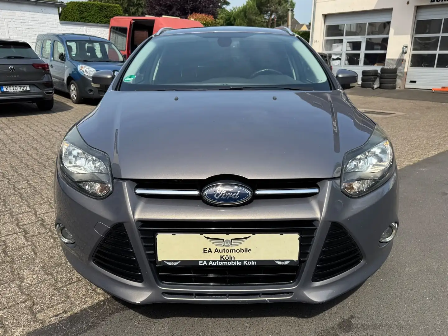 Ford Focus 1.6 Titanium*KLIMA*PDC*FRONTSCH.-HEIZUNG* Gris - 2