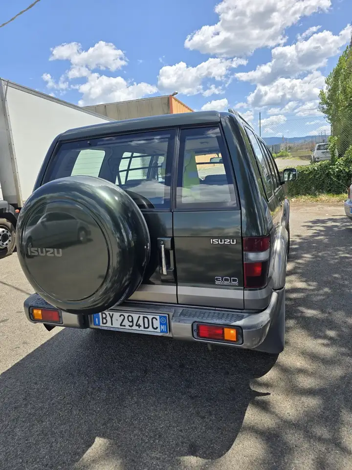 Isuzu Trooper Wagon 3.0 LS auto, foto 4