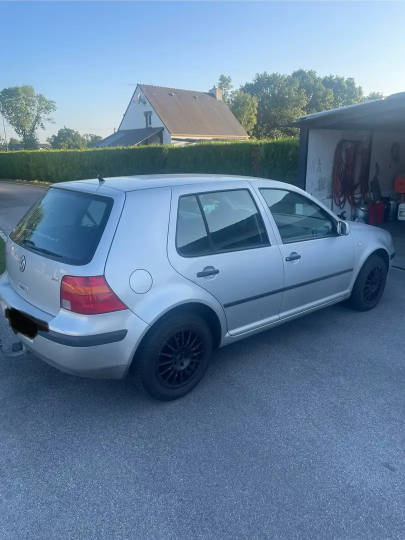 Volkswagen Golf 1.9 SDI Edition - 2