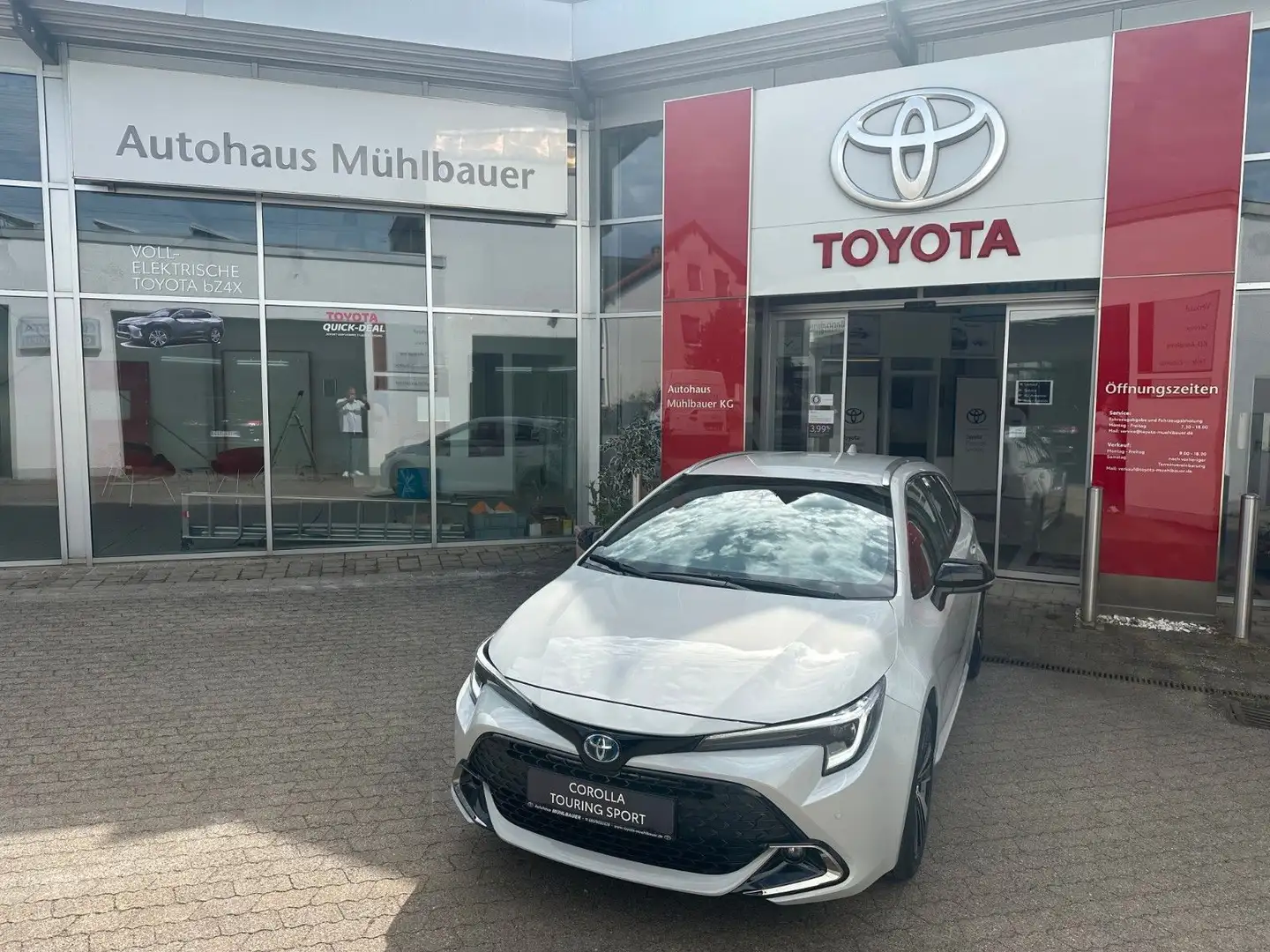 Toyota Corolla Touring Sports Teamplayer Silber - 2