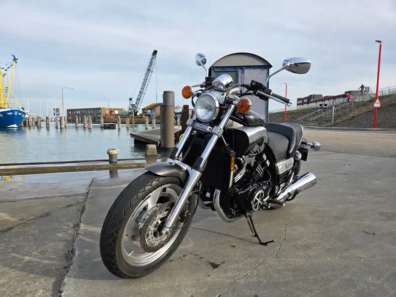 Yamaha Vmax - foto 6