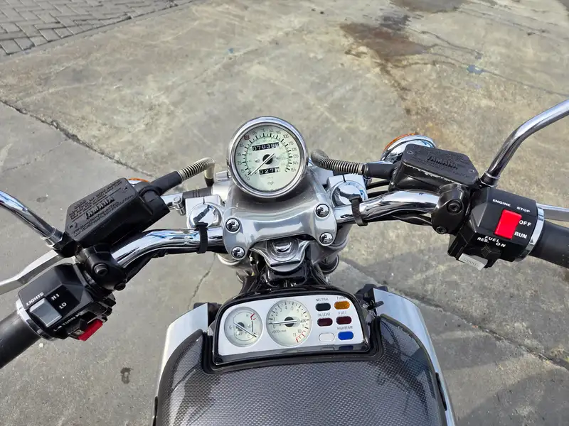 Yamaha Vmax - foto 7