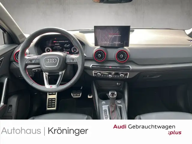 Audi Q2 view 13