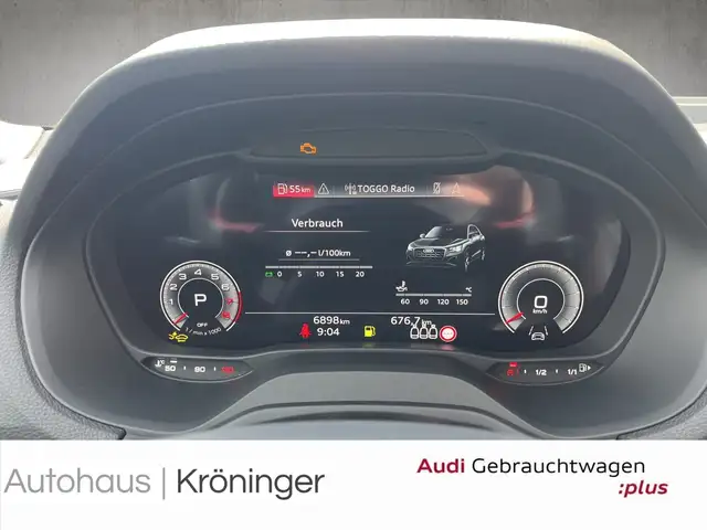Audi Q2 view 12