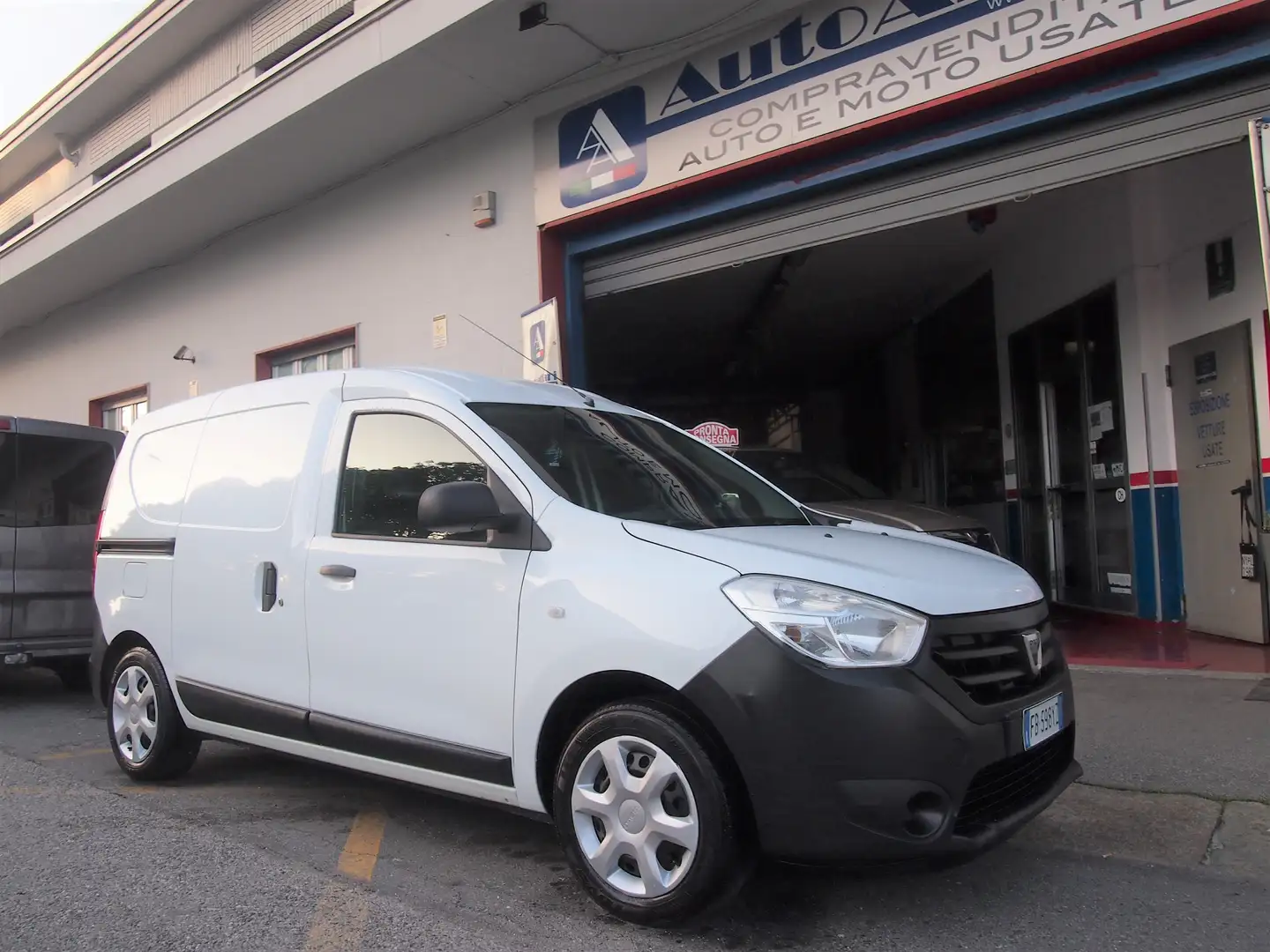 Dacia Dokker 1.5DCI 75CV EURO5B Ben Tenuto Bianco - 1