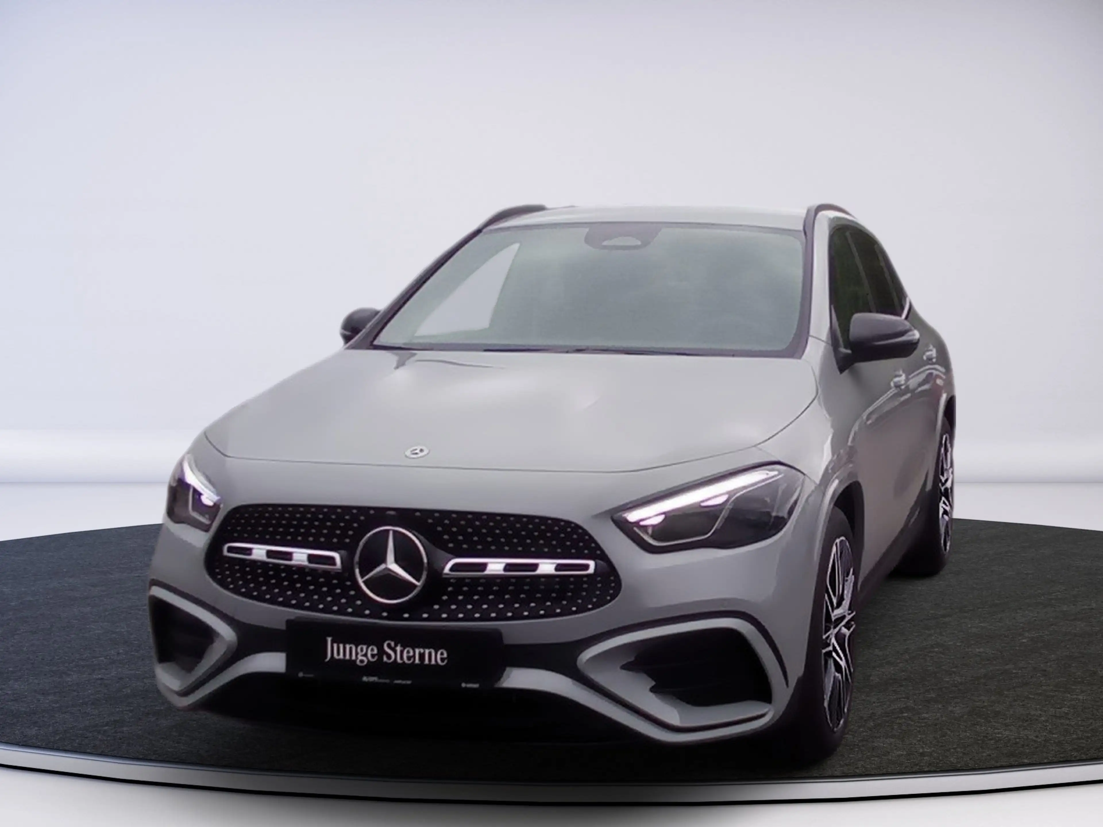 Mercedes-Benz GLA 180 Ö-Edition AMG-Line , AHV — photo 4