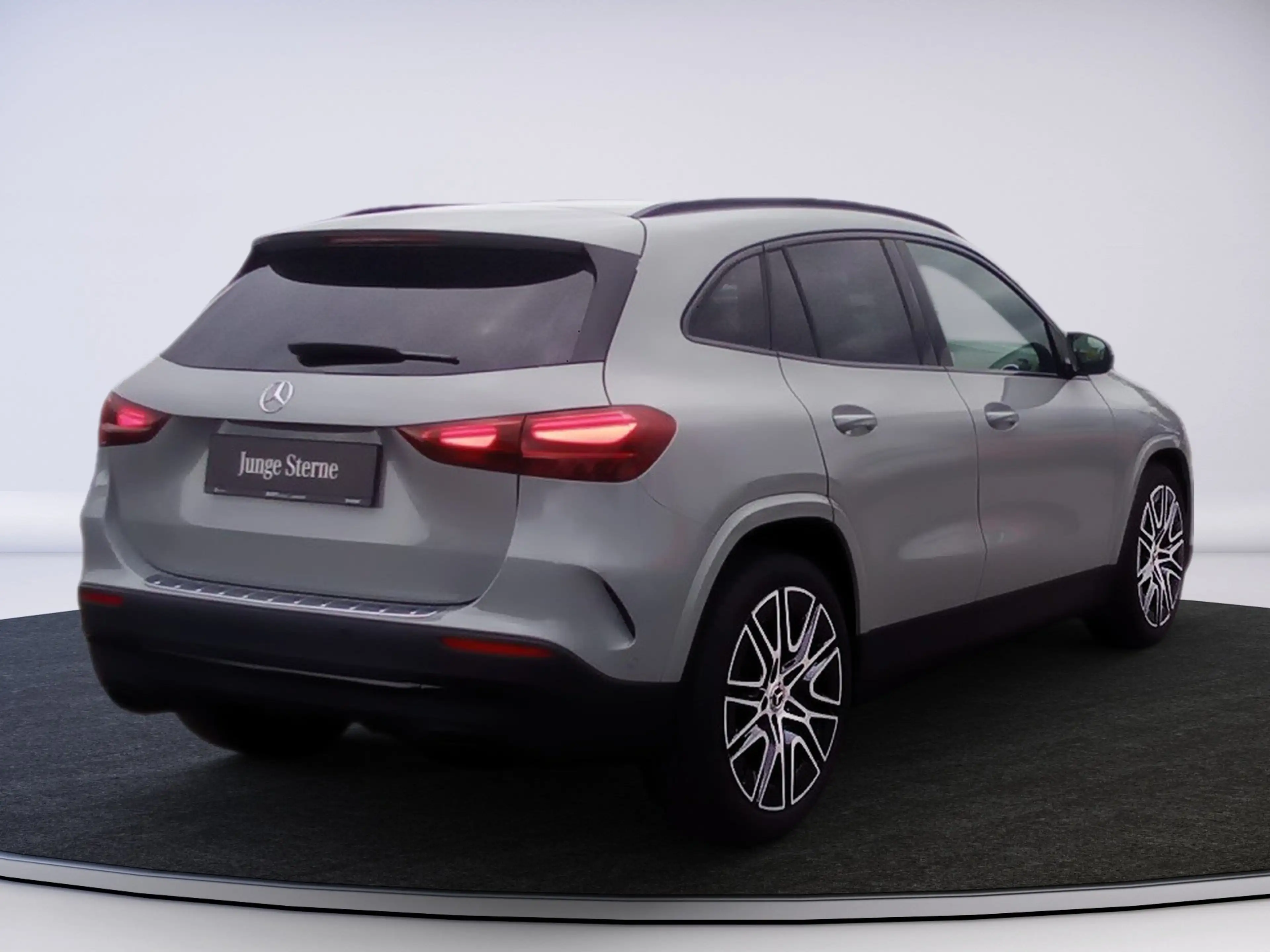 Mercedes-Benz GLA 180 Ö-Edition AMG-Line , AHV — photo 7