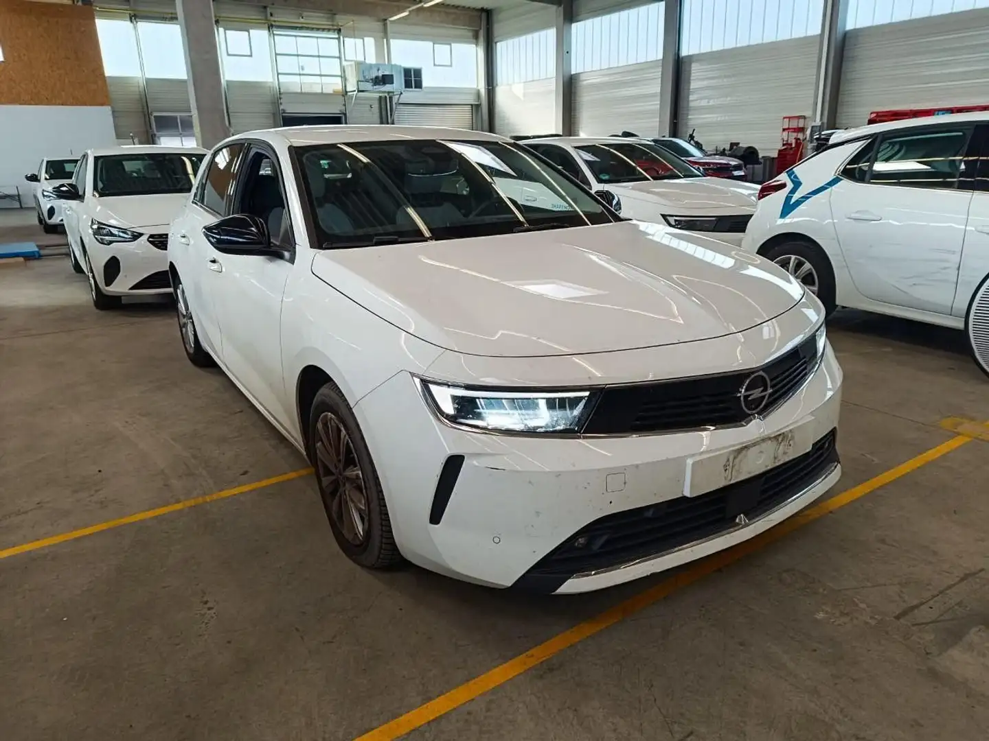 Opel Astra Elegance SPORT+NAV+LED+180°+SPURAS+CARPLAY Weiß - 1