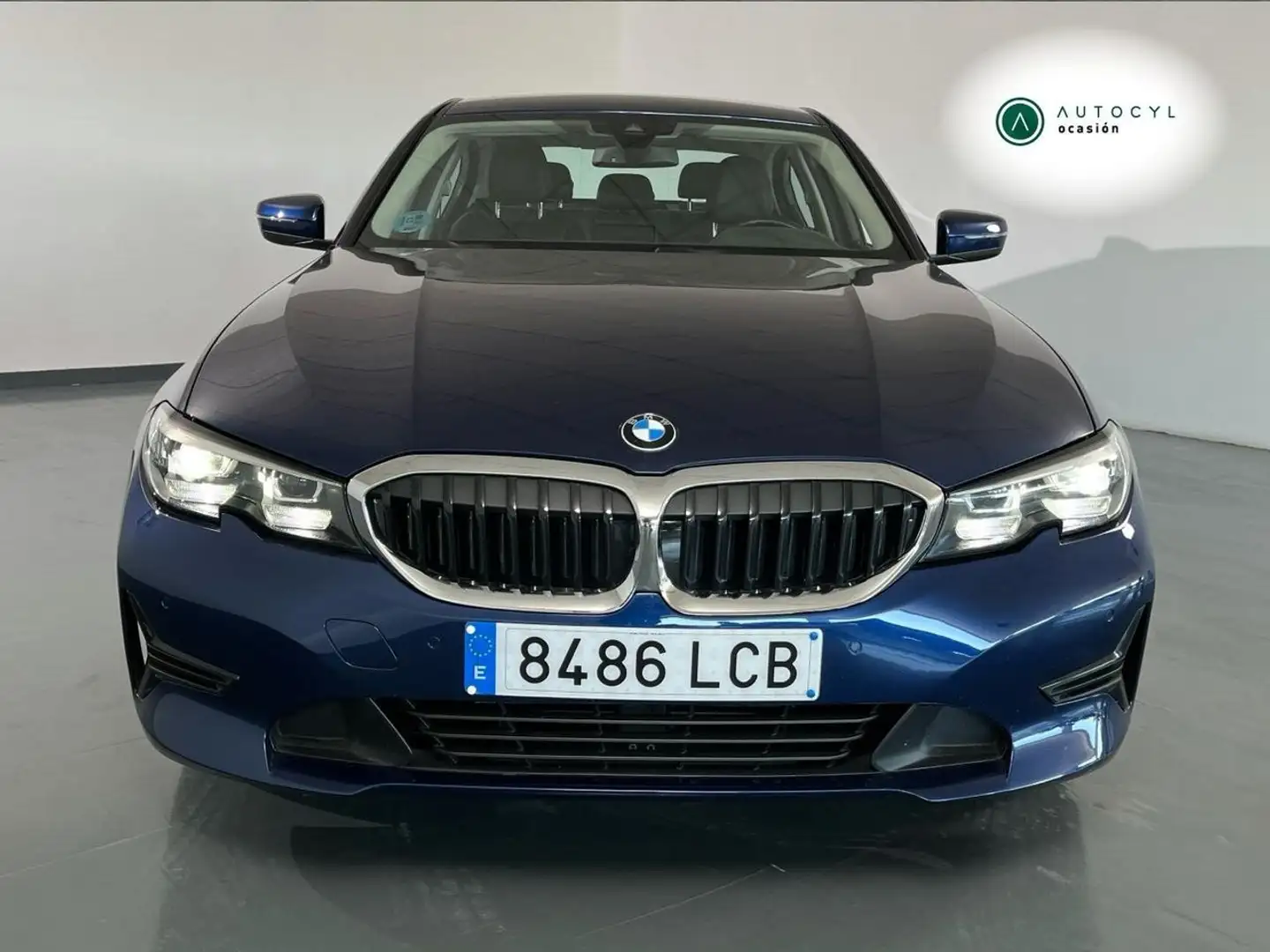 BMW 320 320iA Schwarz - 2