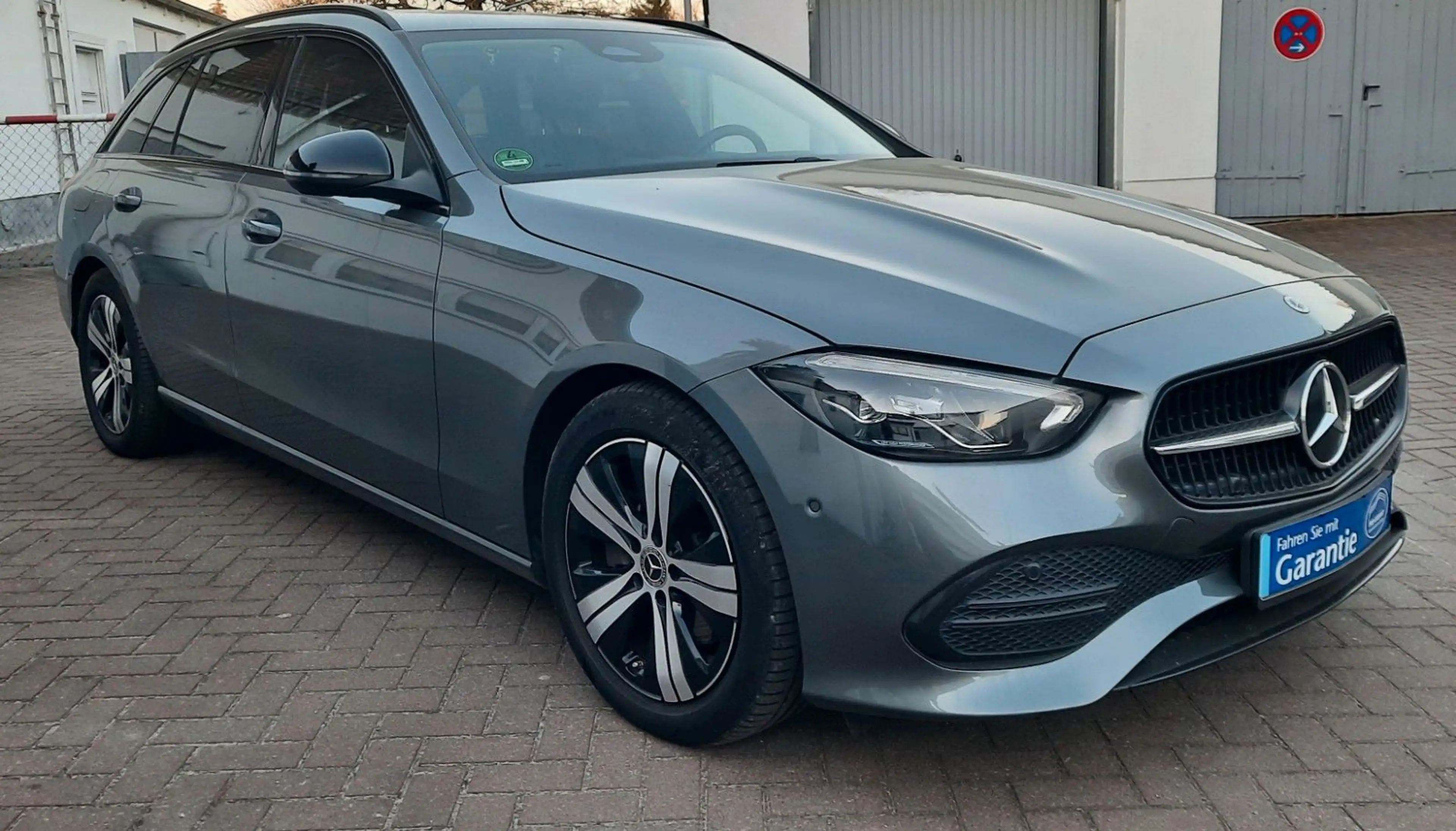 Mercedes-Benz C 200 T d / 9G Tronic/MBUX Navi/1 Hand/Kamera — photo 4