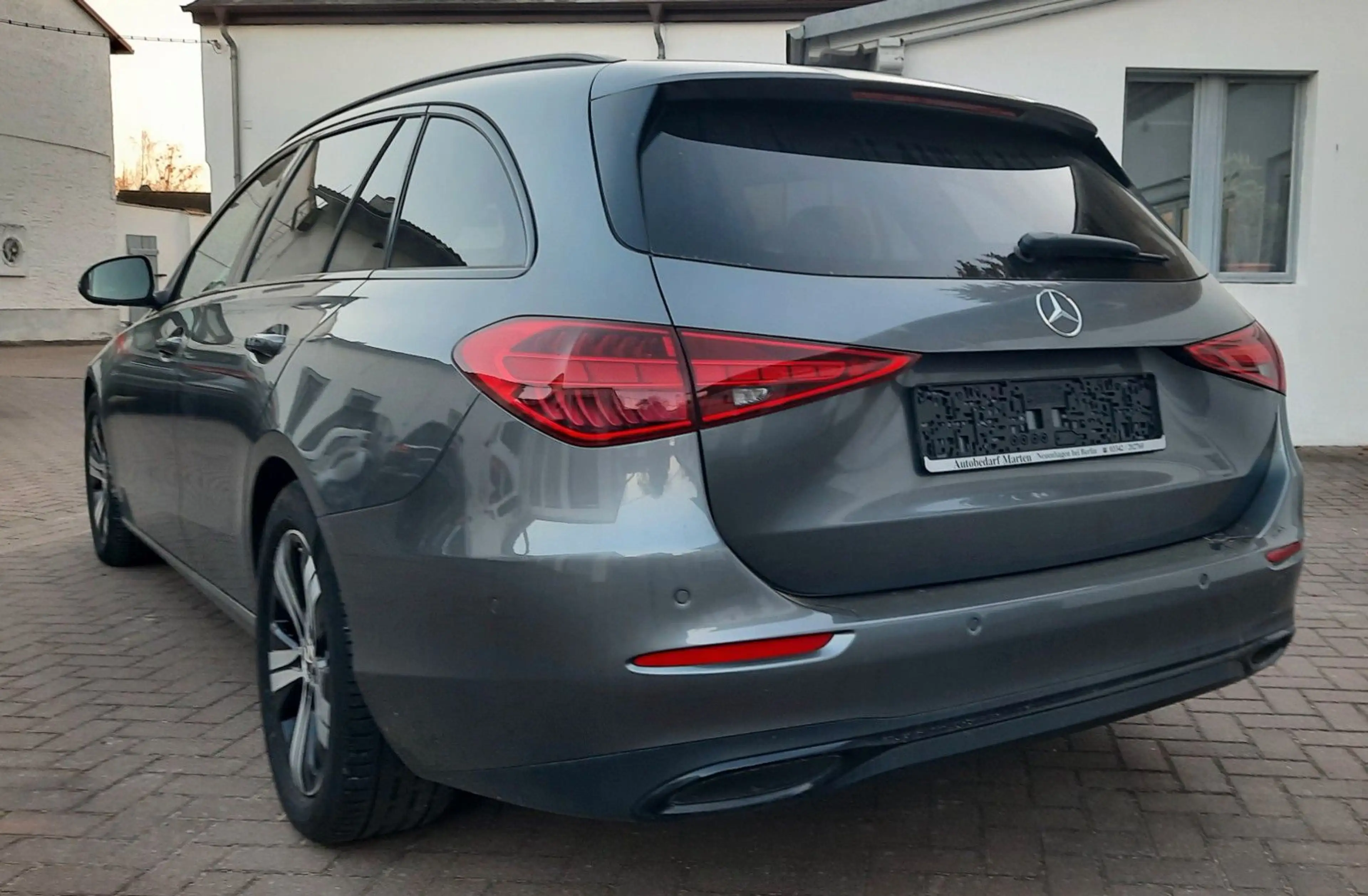 Mercedes-Benz C 200 T d / 9G Tronic/MBUX Navi/1 Hand/Kamera — photo 9