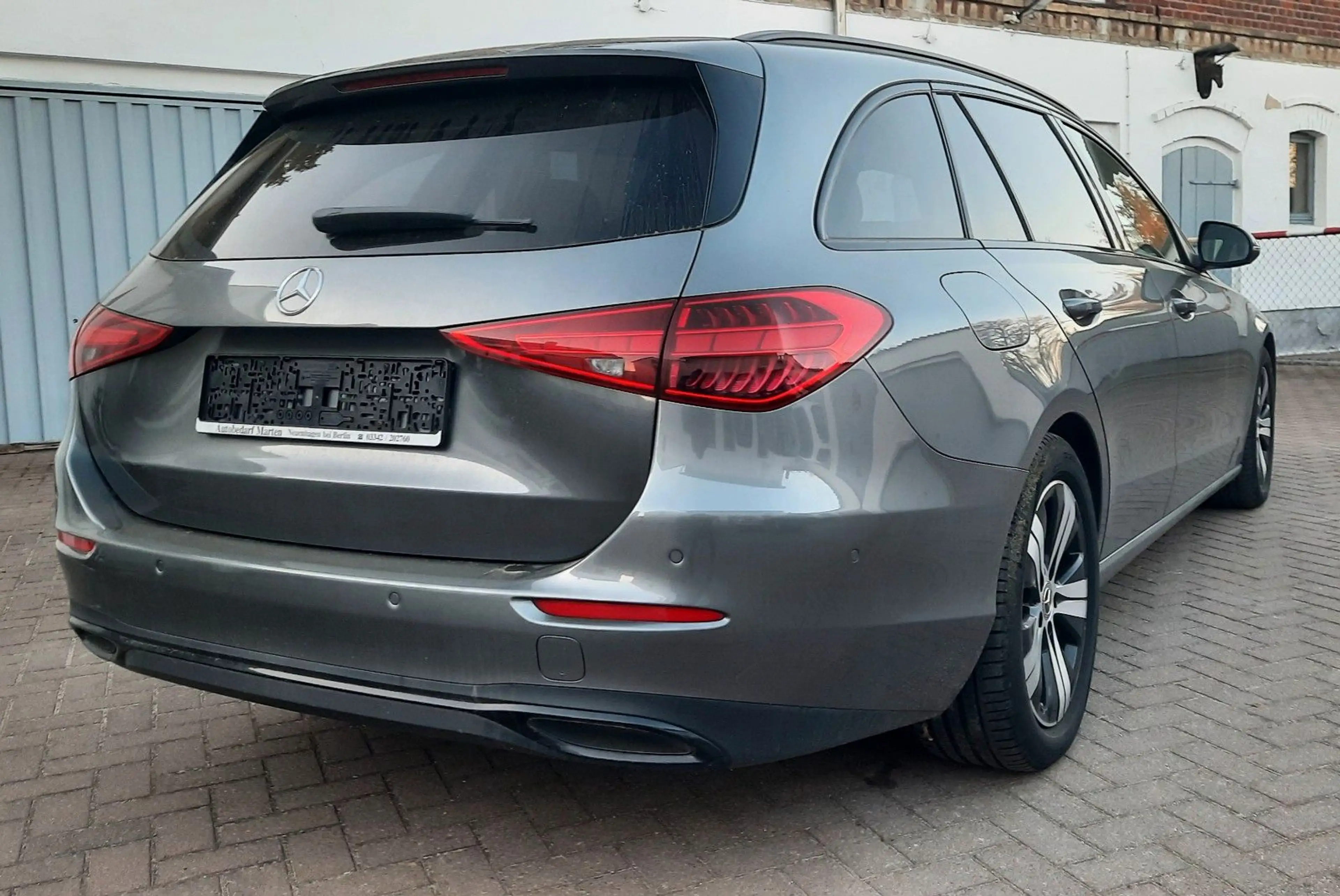 Mercedes-Benz C 200 T d / 9G Tronic/MBUX Navi/1 Hand/Kamera — photo 13
