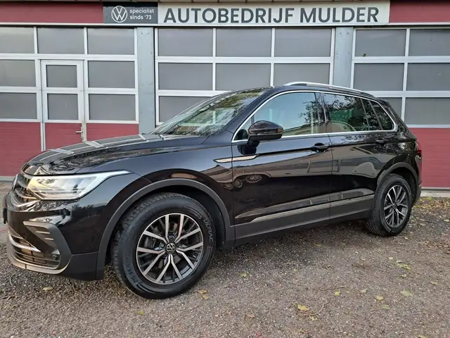 Volkswagen Tiguan 1.5 TSI 130 Pk Highline Bs Alcantara Ecc Nav. Appl