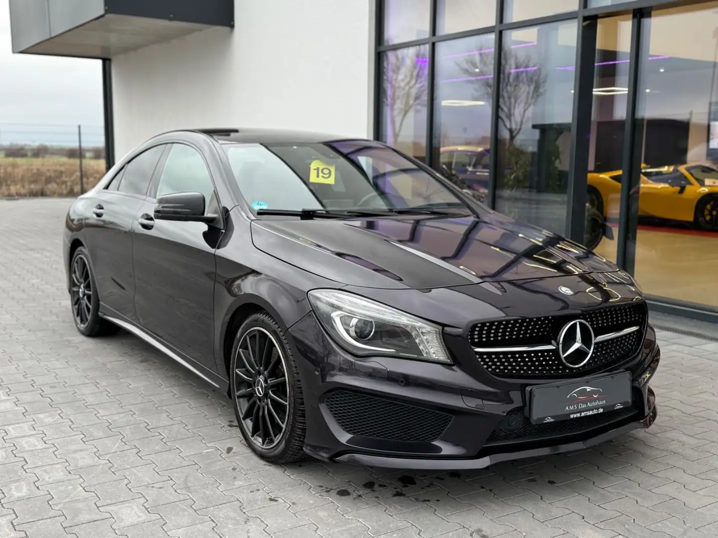 Mercedes-Benz CLA 220 CDI AMG Line Autom. Navi Bi Xenon Leder Violett - 2