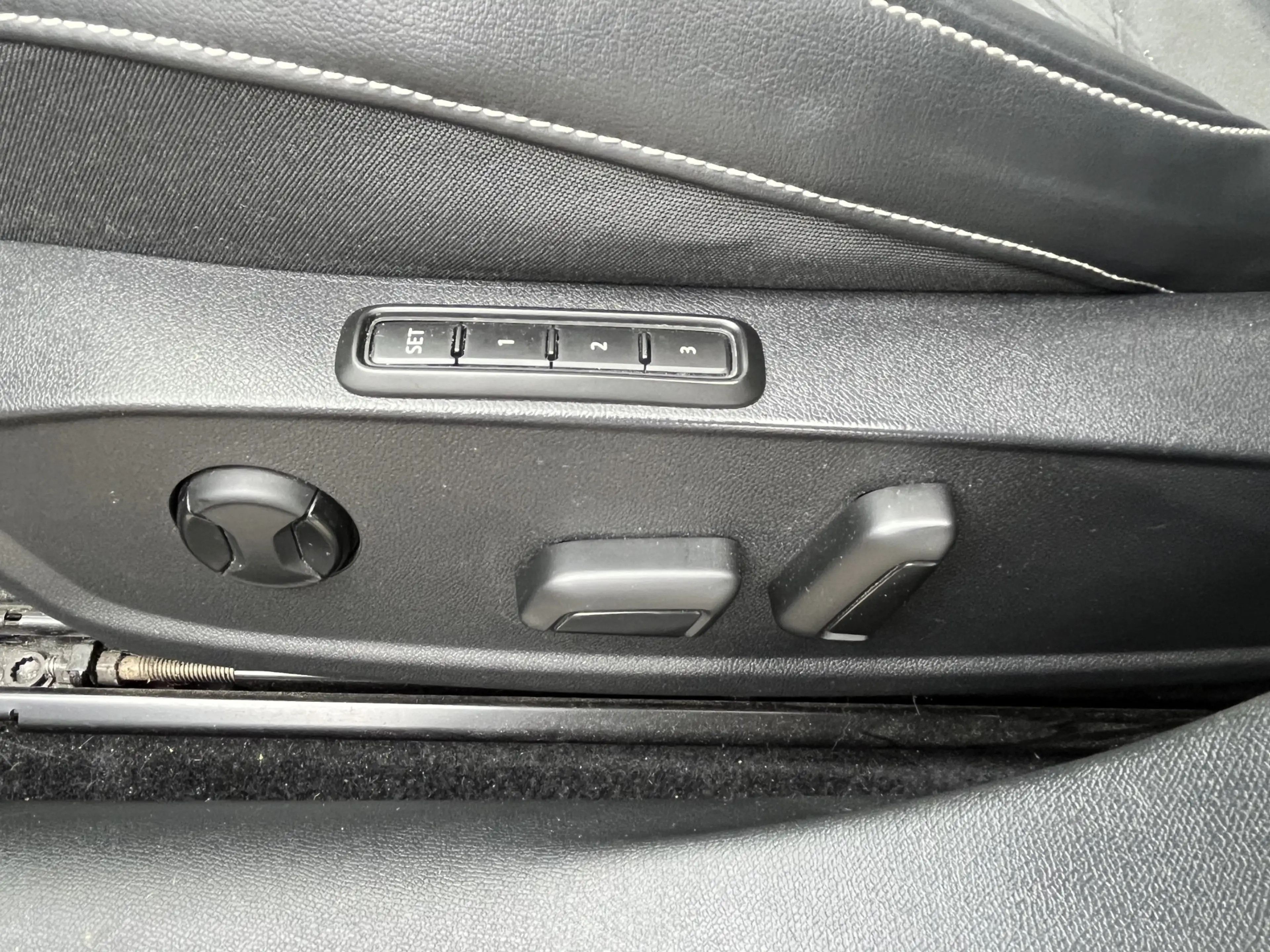 SEAT Leon 1.4 TSI eHybrid PHEV Xcellence // SCHUIF - KANTEL — photo 11