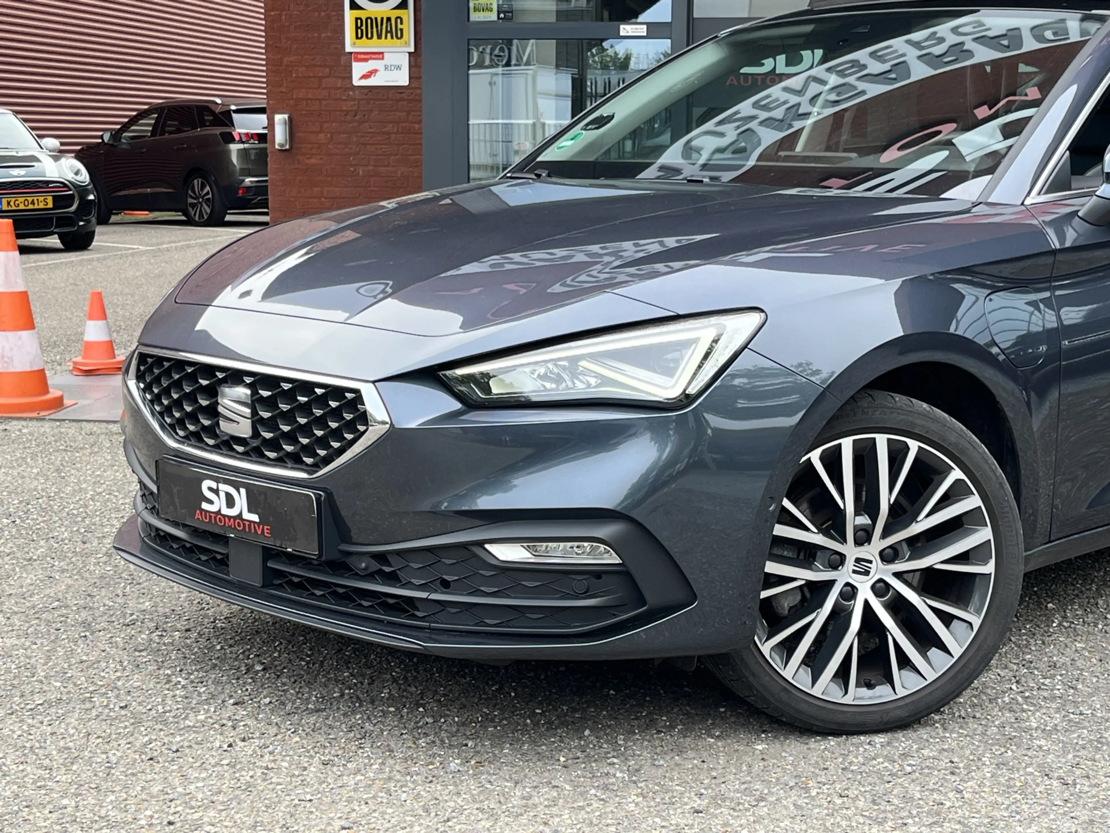 SEAT Leon 1.4 TSI eHybrid PHEV Xcellence // SCHUIF - KANTEL — photo 6