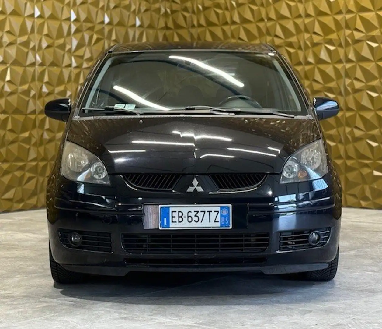 Mitsubishi Colt Colt 5p 1.1 Invite Gpl Nero - 1