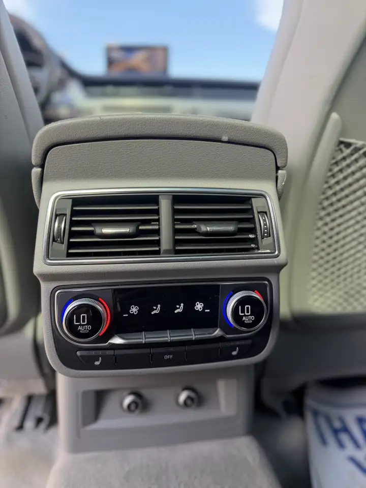 Audi Q7 photo Audi Q7