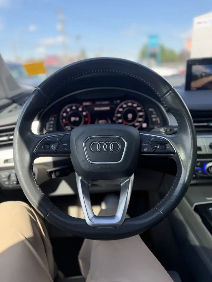 Audi Q7 photo Audi Q7