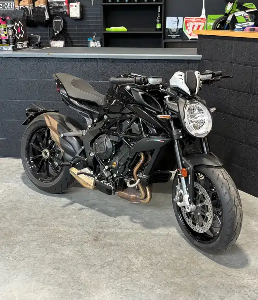 MV Agusta Dragster - foto 7