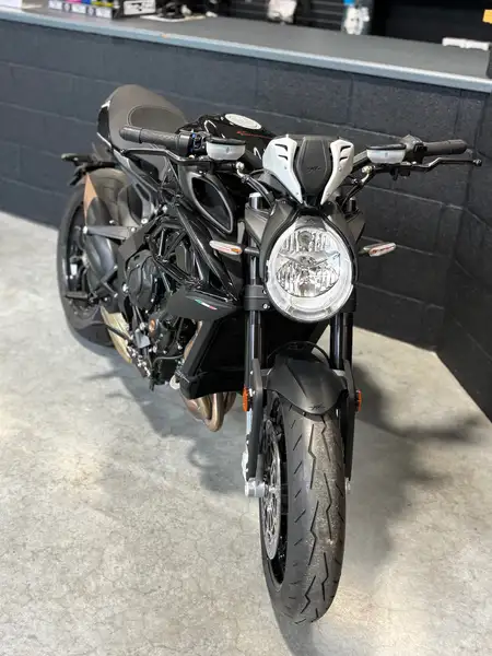 MV Agusta Dragster - foto 8