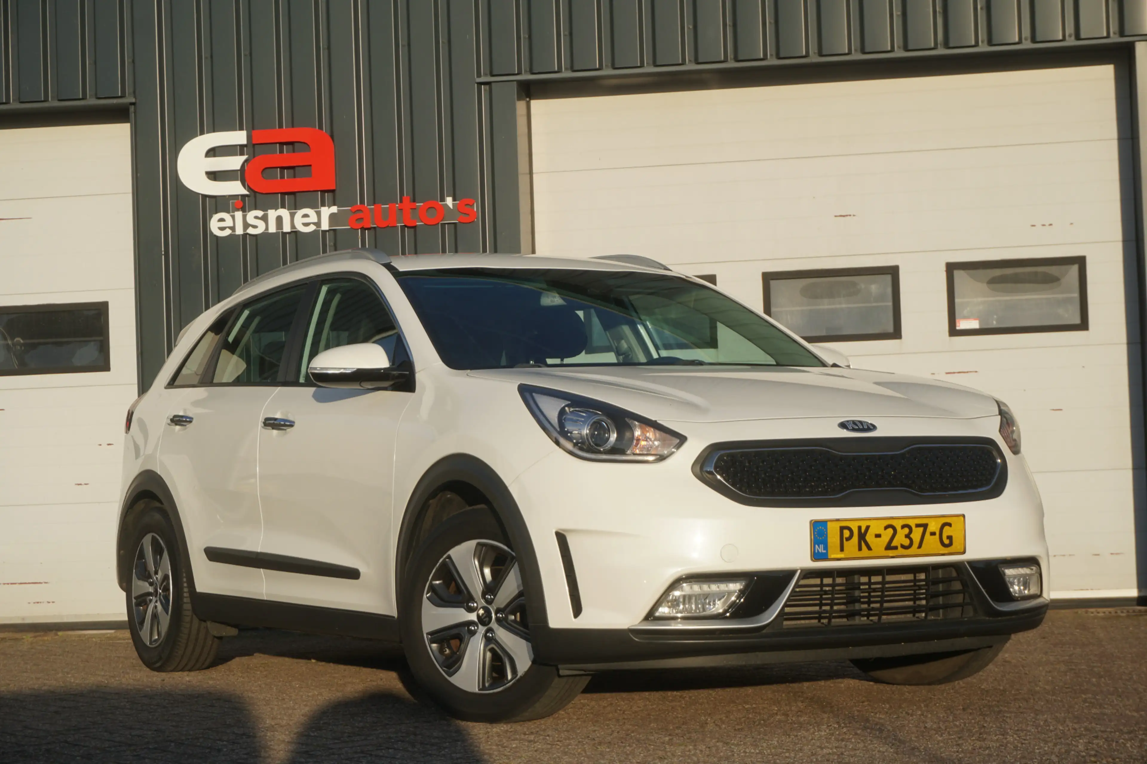 Kia Niro 1.6 GDi Hybrid DynamicLine | CAMERA | TREKHAAK | W — photo 13