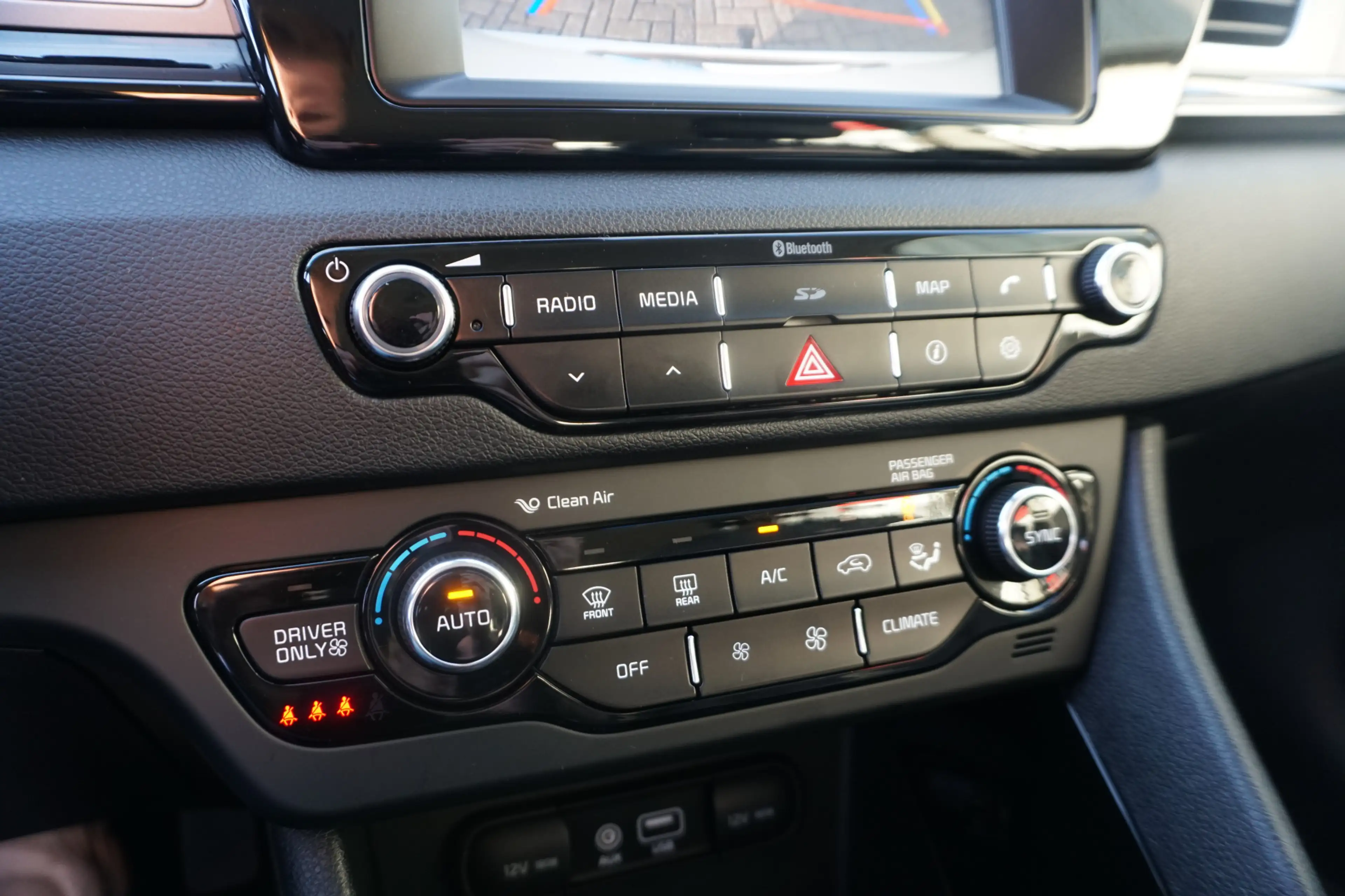 Kia Niro 1.6 GDi Hybrid DynamicLine | CAMERA | TREKHAAK | W — photo 9