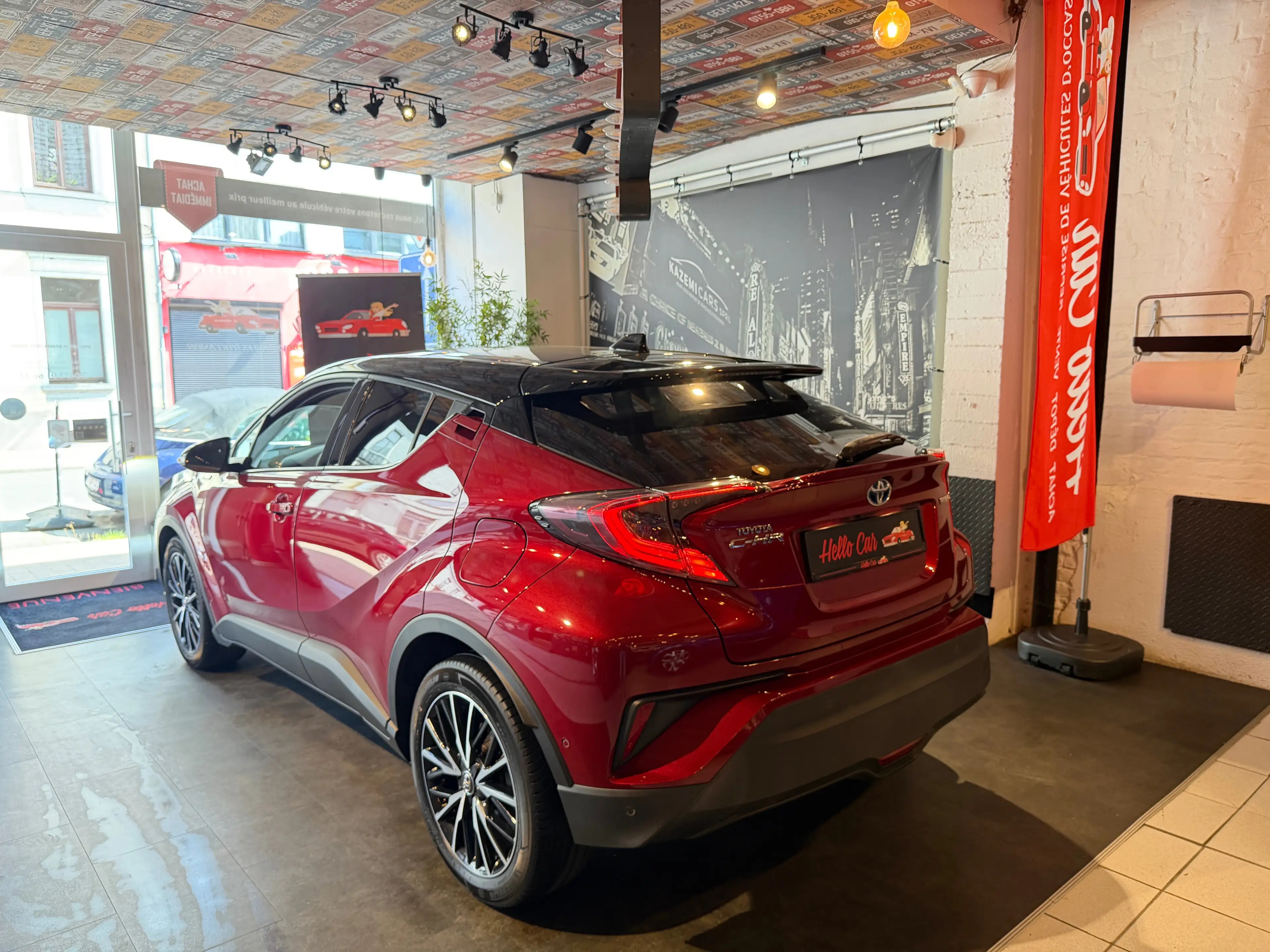 Toyota C-HR Hybrid 1.8i VVT-i * CARNET FULL * GARANTIE * SIEGES CHAUFFANTS — photo 4
