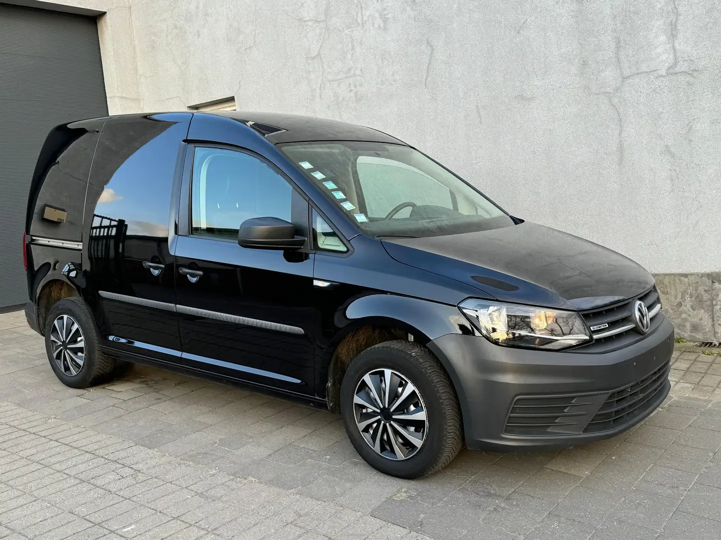 Volkswagen Caddy 1.4 TGI CNG (EU6) Zwart - 2