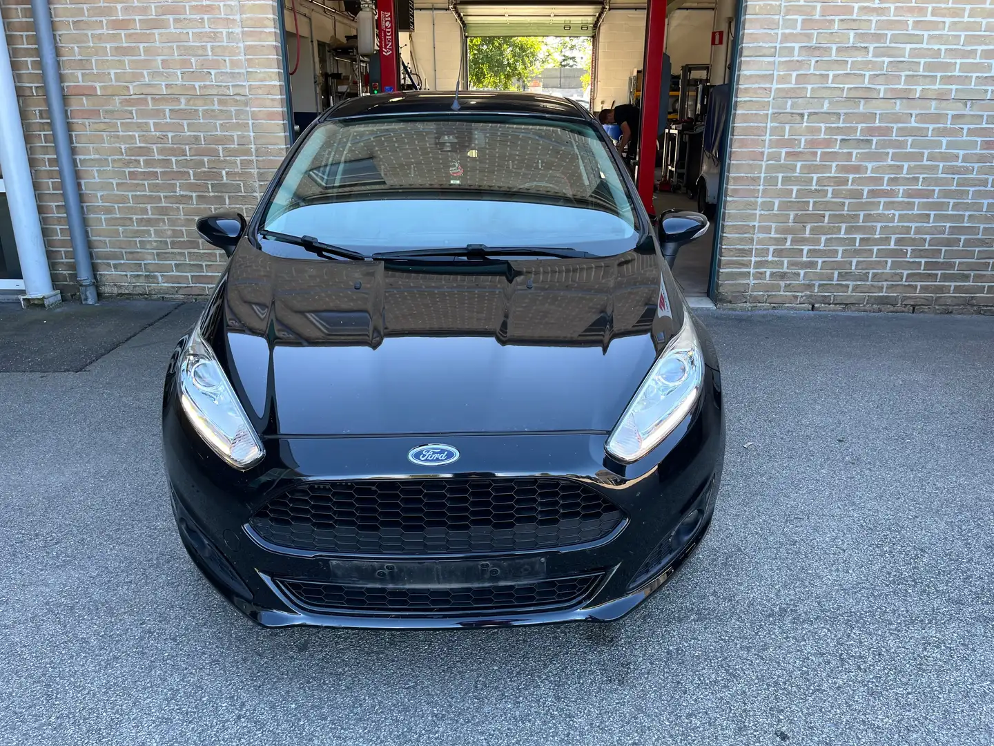 Ford Fiesta Fiesta 1.4i Trend Czarny - 1