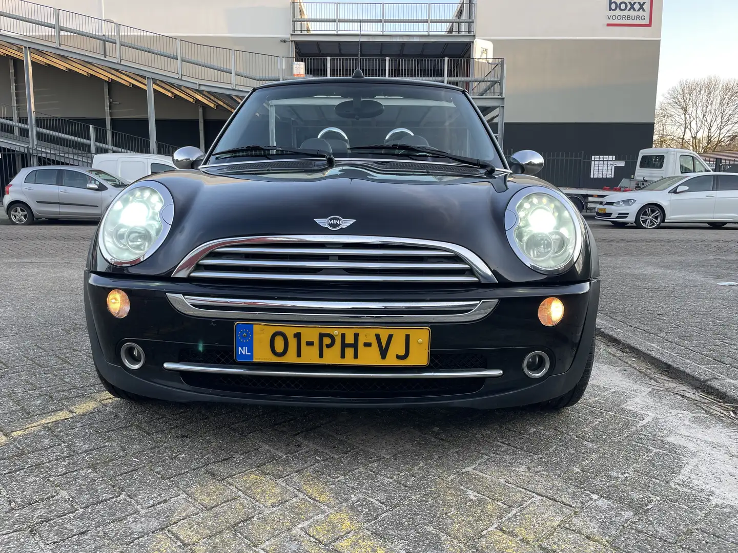 MINI Cooper Cabrio 1.6 Chili cabriolet Zwart - 2