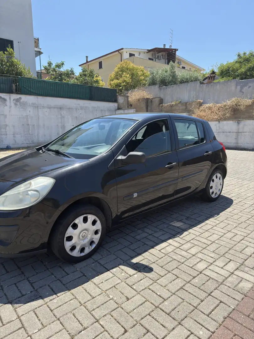 Renault Clio 5p 1.2 16v Confort Dynamique - 2