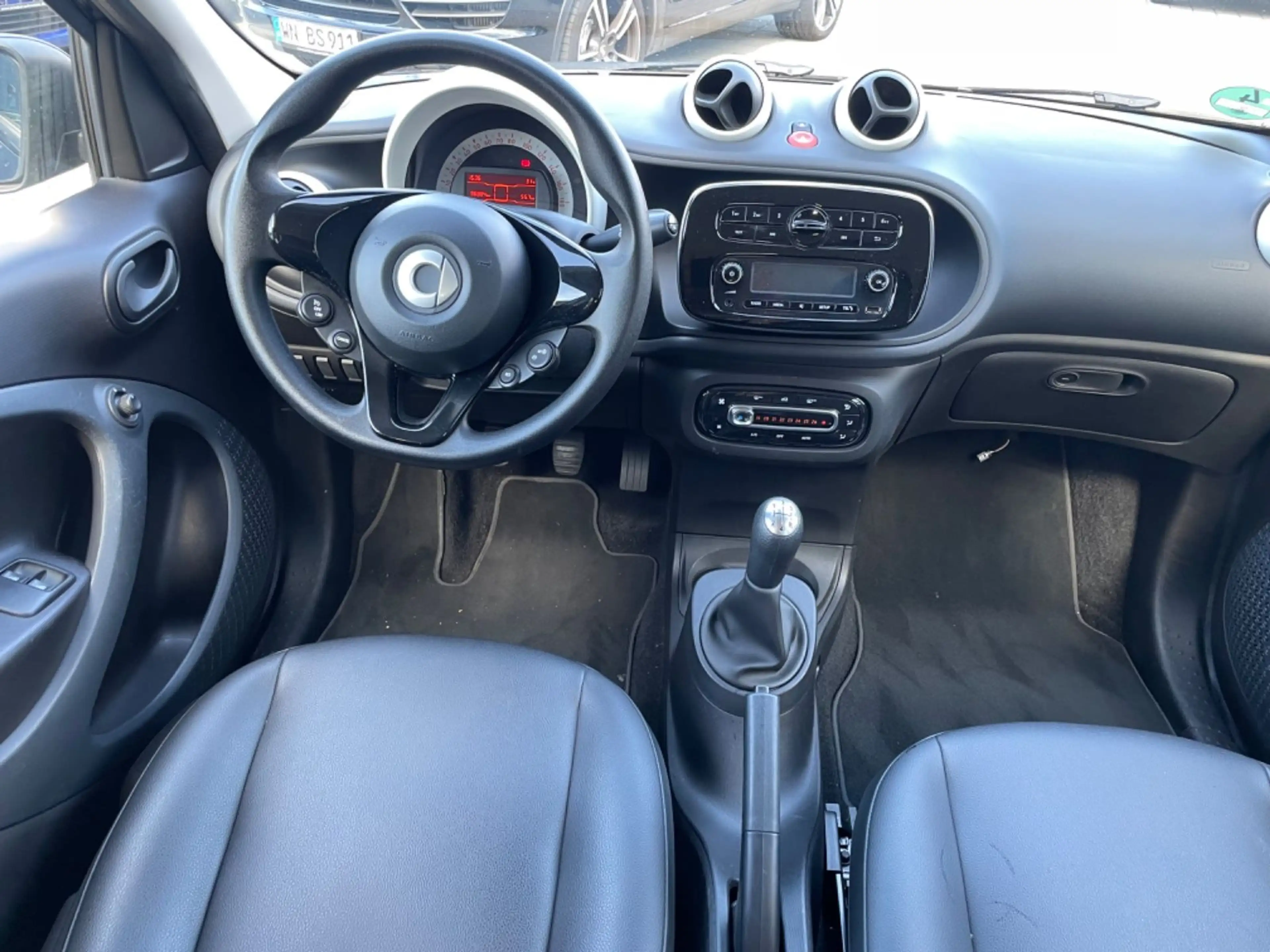 smart forFour Basis 1.0 Leder Klimaautomatik Eur6 1.Hd — photo 12