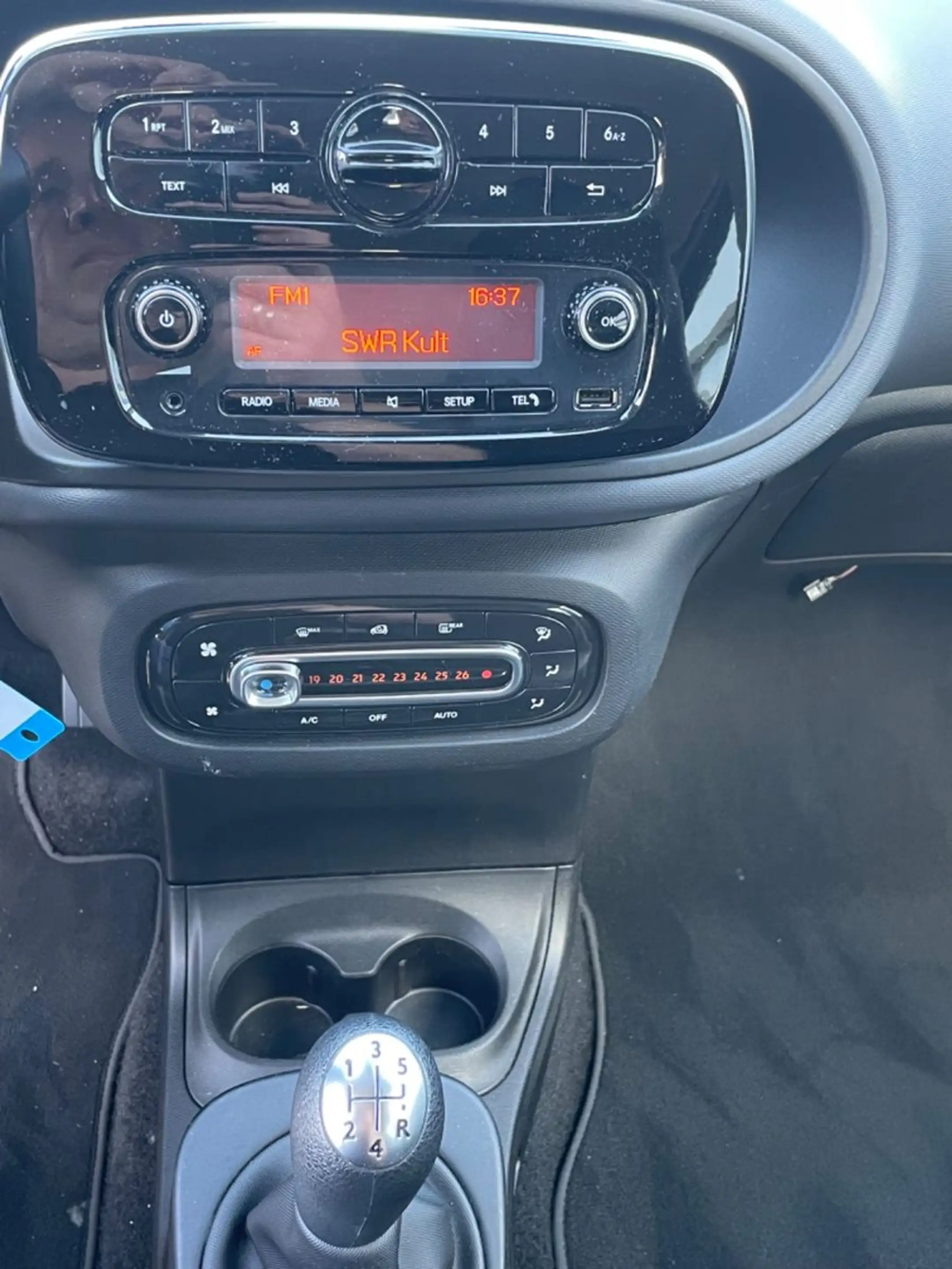 smart forFour Basis 1.0 Leder Klimaautomatik Eur6 1.Hd — photo 14