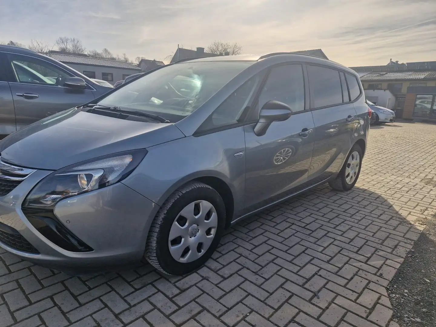Opel Zafira C Tourer Edition Silber - 1