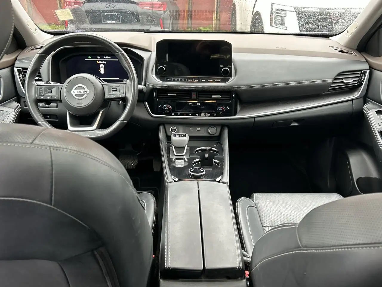 Nissan Rogue снимка Nissan Rogue