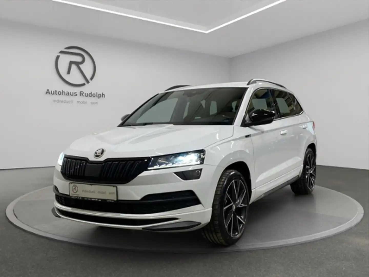 Skoda Karoq 2.0 TDI 4x4 Automatik Sportline / Navi Weiß - 2