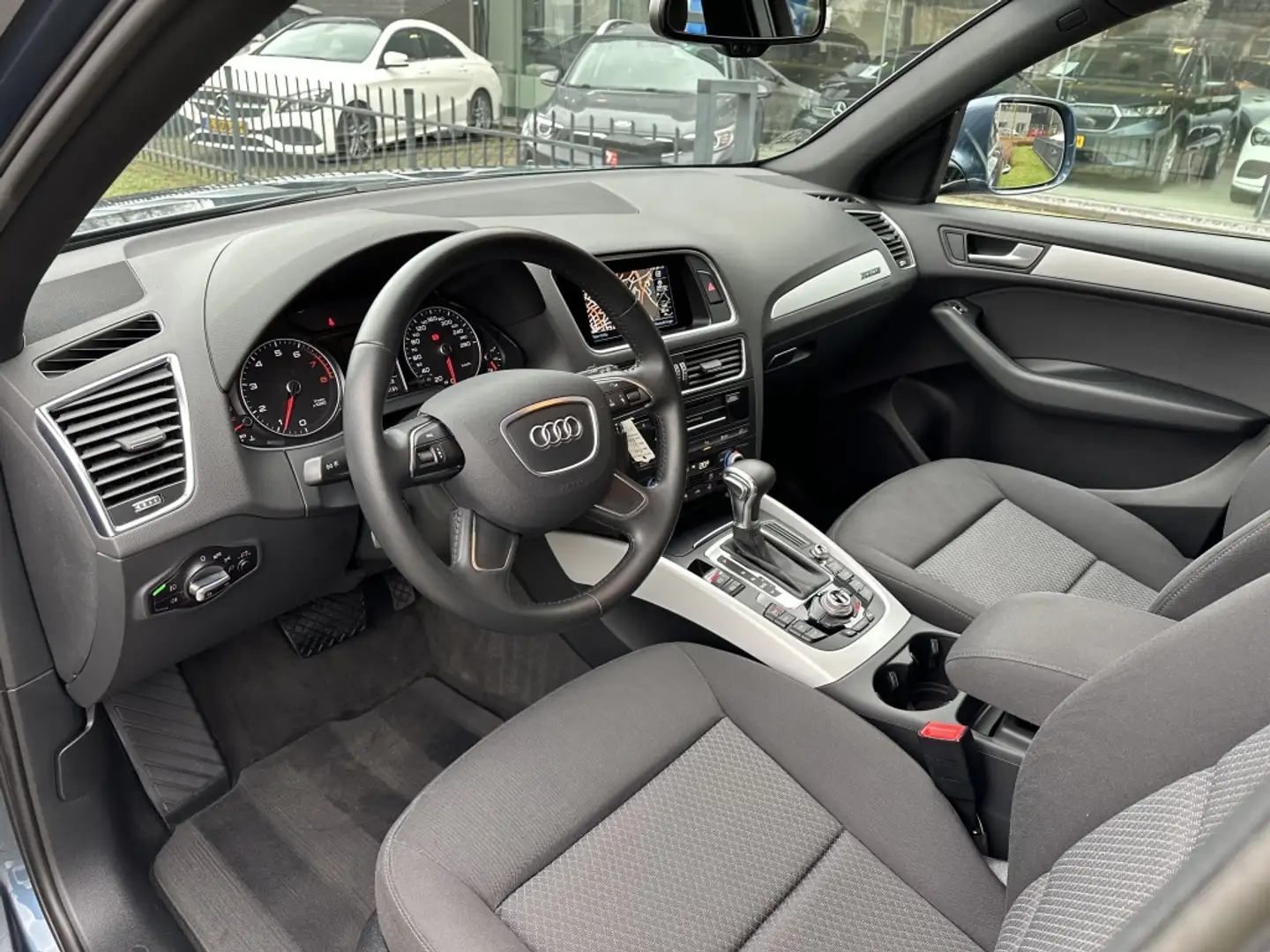 Audi Q5 2.0 TFSI Quattro Adrenalin S-Line S-Tronic | Navi Blauw - 2