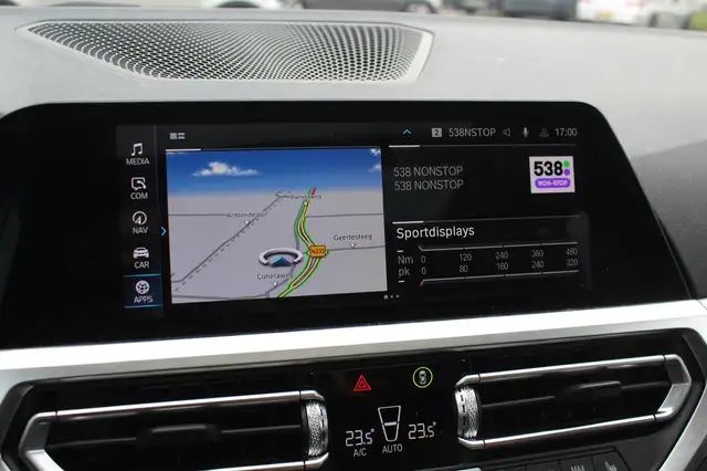 BMW 3 Series view 13