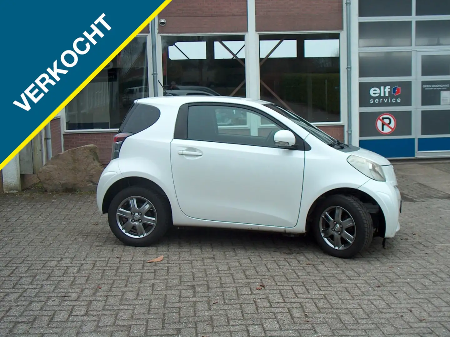 Toyota iQ 1.0 VVTi Aspiration Weiß - 2