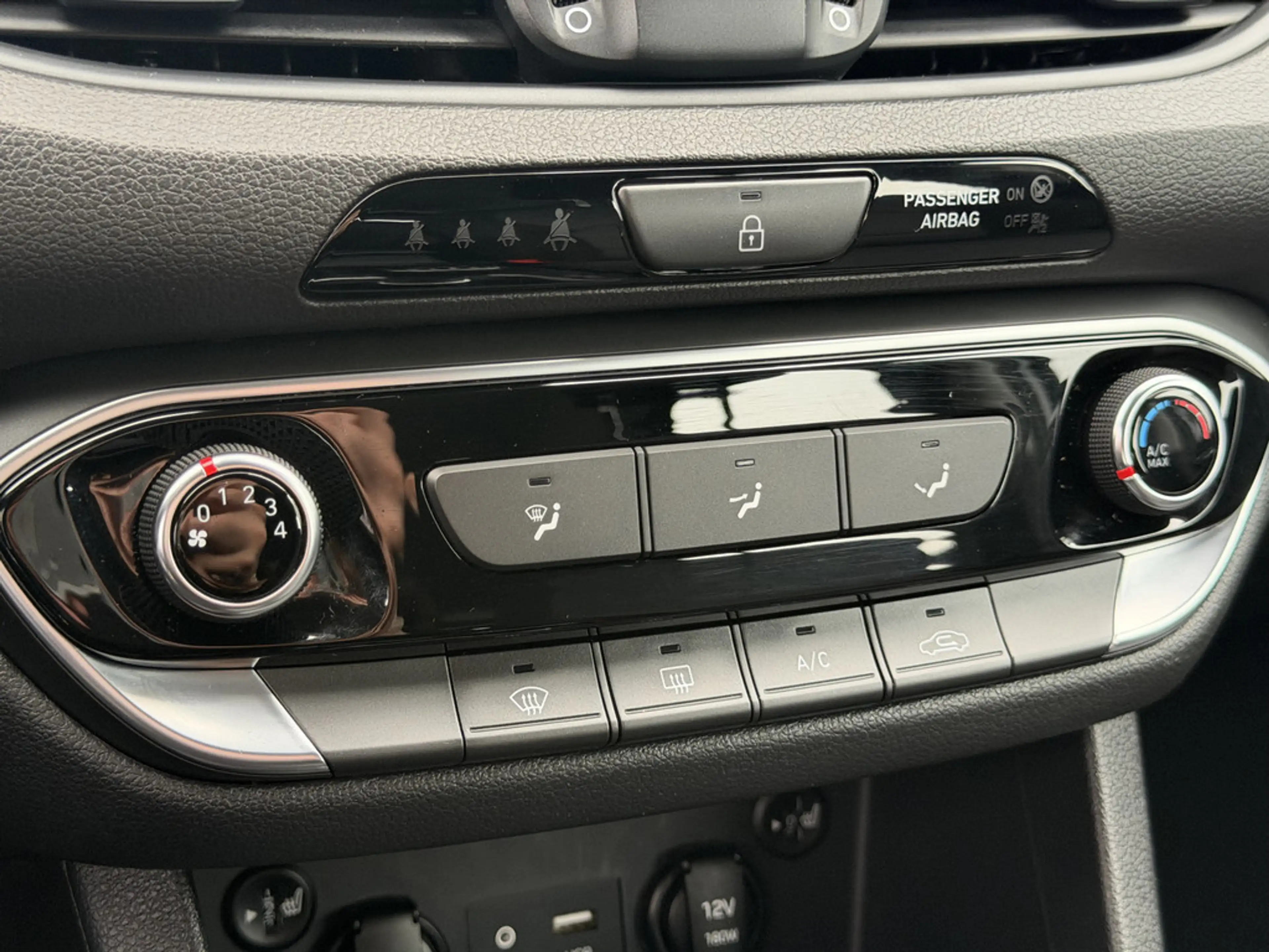 Hyundai i30 1.4 Select — photo 6
