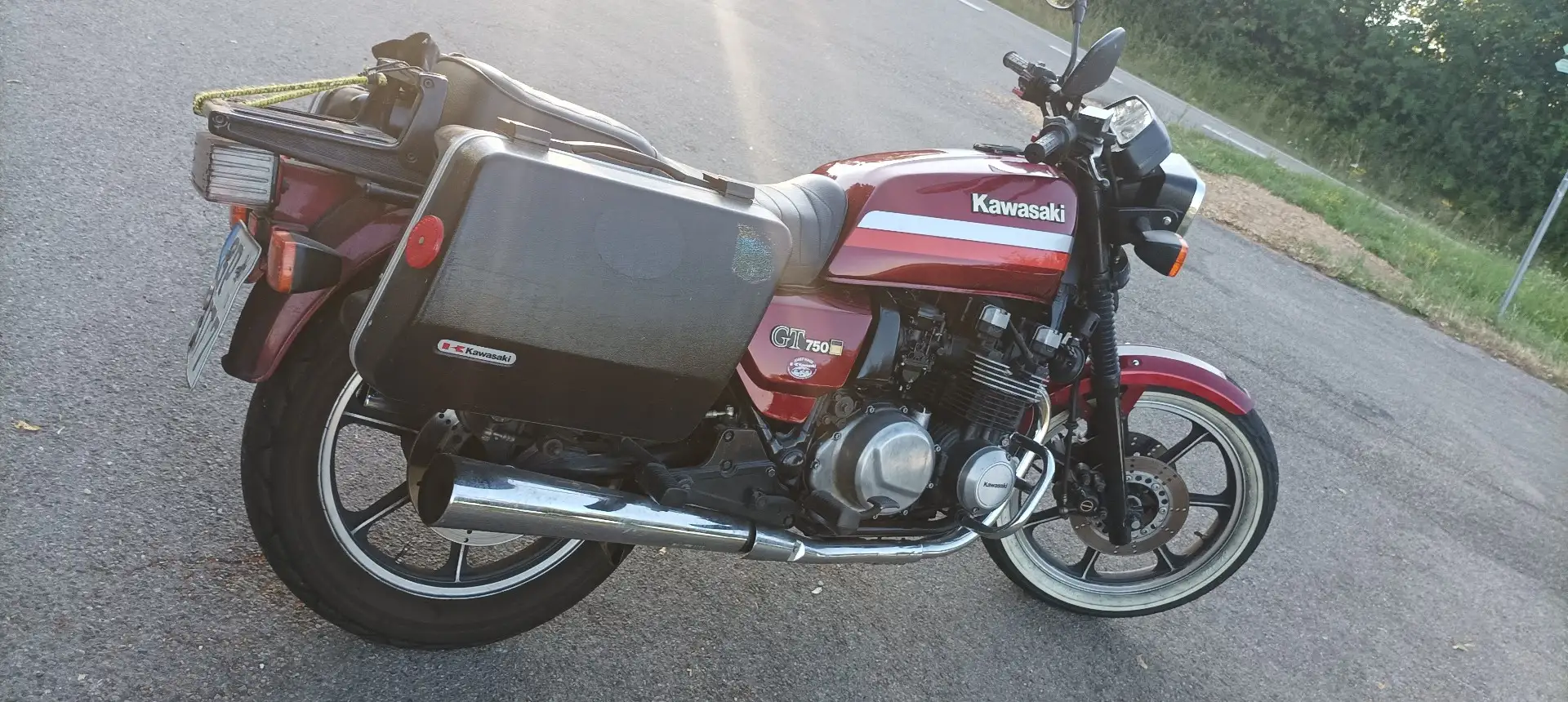 Kawasaki KZ 750 Rouge - 1