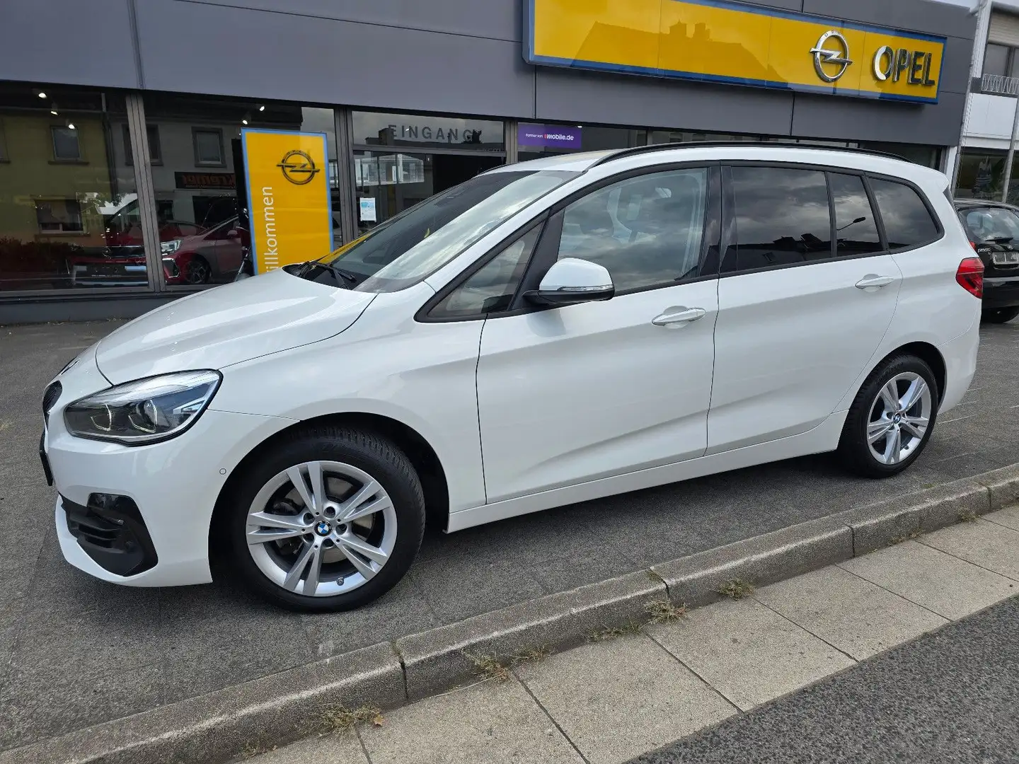 BMW 218 Gran Tourer 218 i Advantage +2 JAHRE GARANTIE+ Weiß - 1