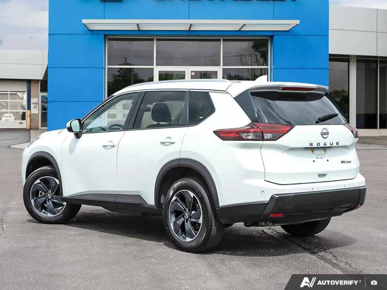 Nissan Rogue снимка Nissan Rogue